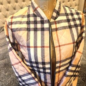 Burberry-look Plaid Lightweight Jacket